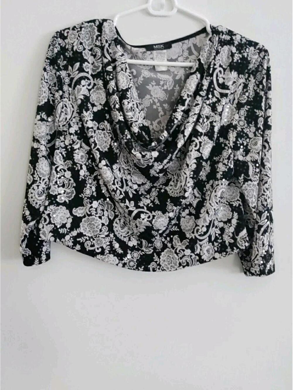 MSK TOP Black Flowers and sequins   Size L